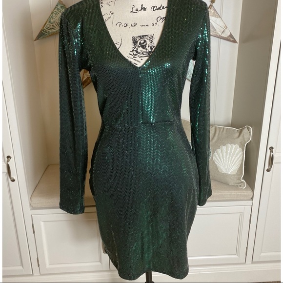 Mind Code Dresses & Skirts - 🔥Jade Green Shimmer Body Con Cocktail Dress